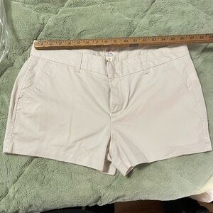 Gap khaki shorts